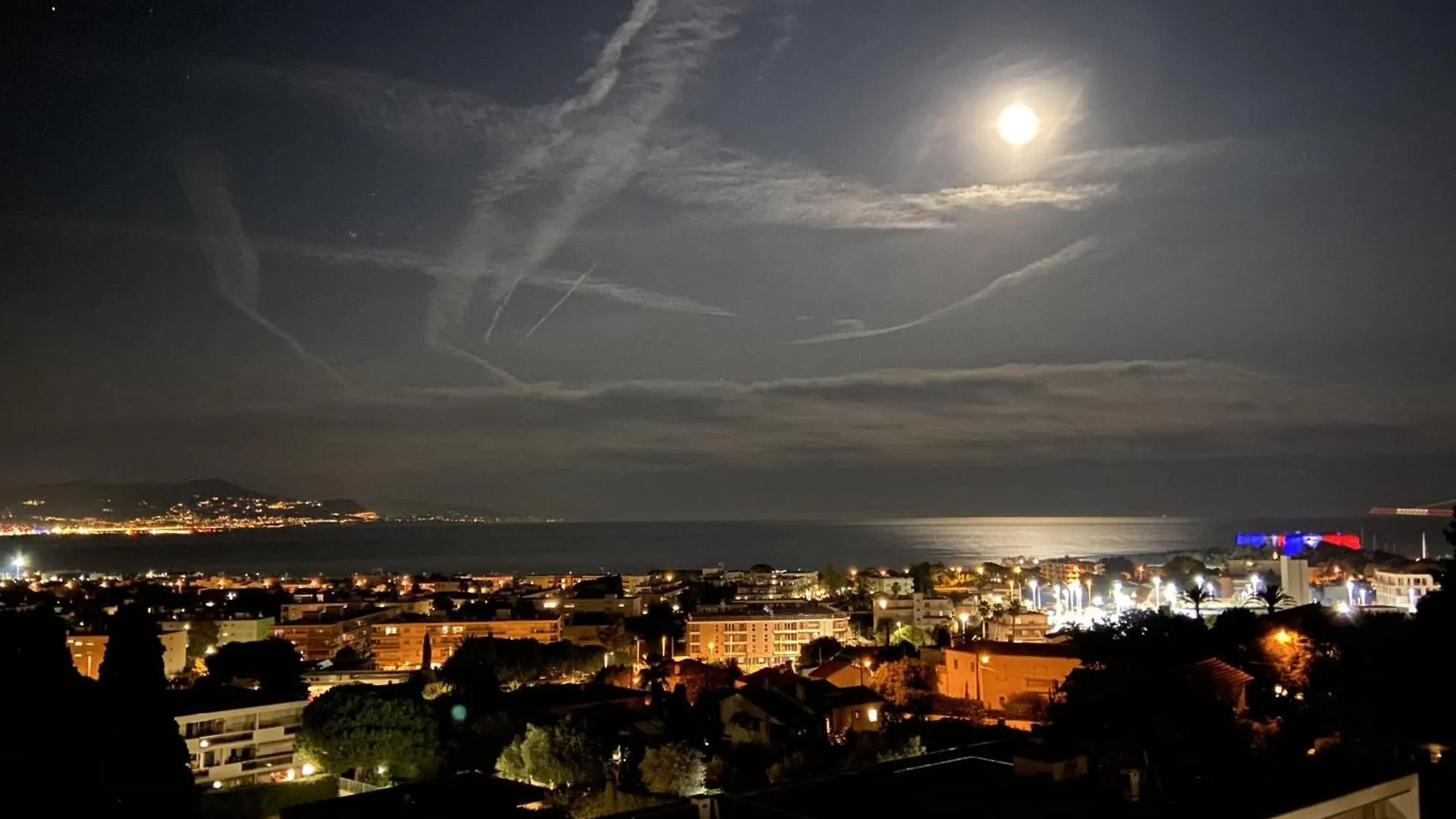 Apartment Lovely Studio For 2 - Panoramic View Antibes France