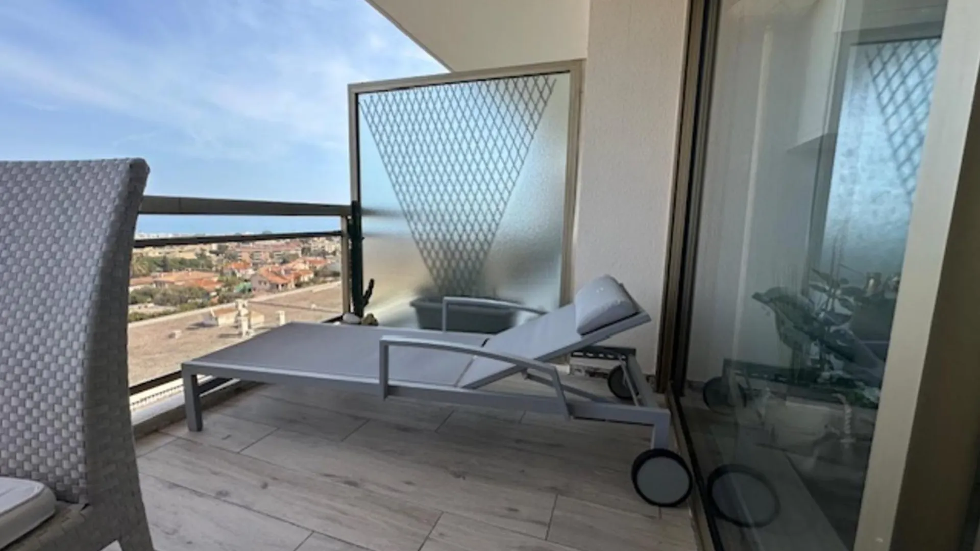 Lovely Studio For 2 - Panoramic View Antibes
